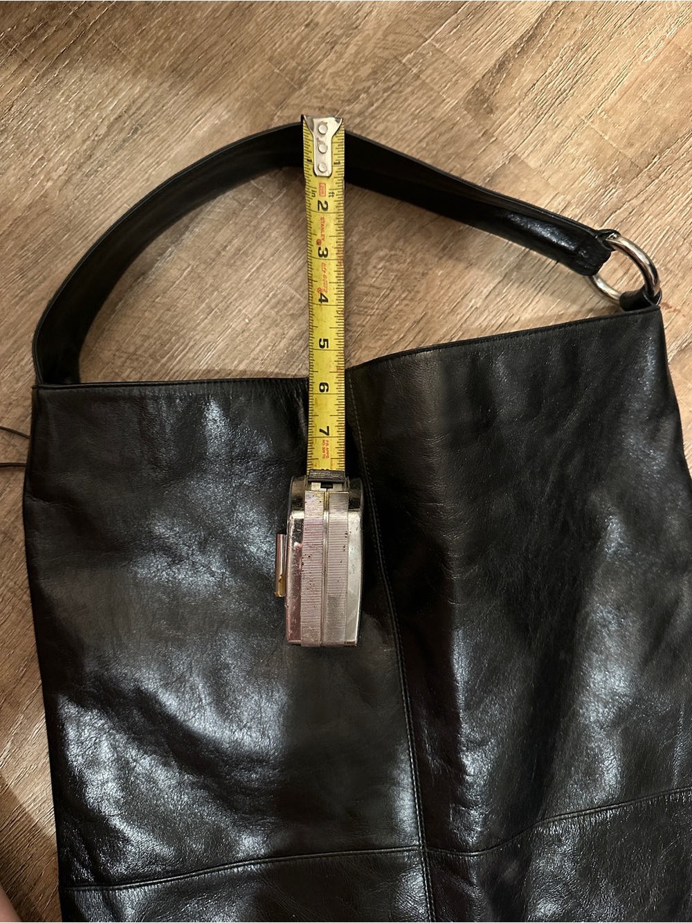 Vintage HOBO International Black Leather Quartered Hobo Bag - Picture 9 of 11